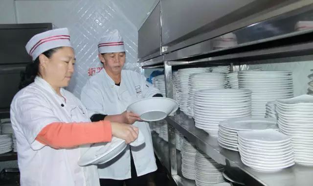 �������ս������������Ե�����